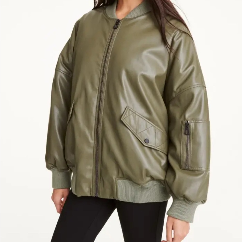 DKNY Oversized Leather Bomber Jacket Women’s Olive Green size S‎
